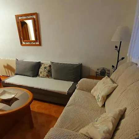 House Sungrila, 3 Rooms, Kitchen And Terrace Apartamento *